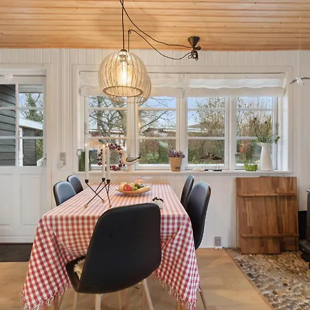 Holiday home Beautiful In With Kitchen